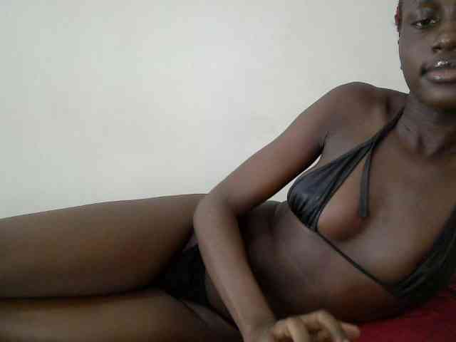 Modelo: cutemona