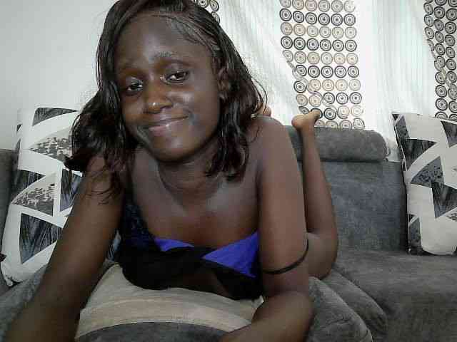 cutemona webcam