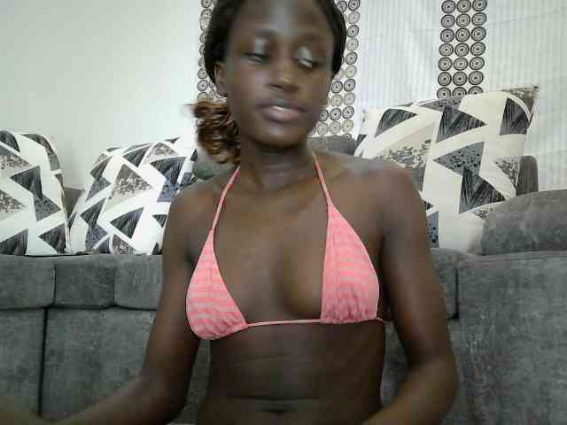 Modelo: cutemona