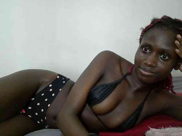 Modelo: cutemona