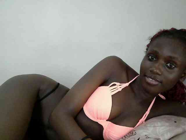 Modelo: cutemona