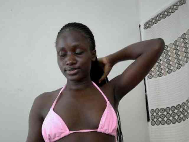 Modelo: cutemona