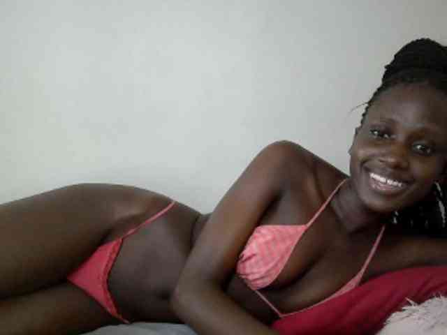 Modelo: cutemona