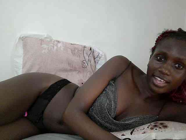 Modelo: cutemona
