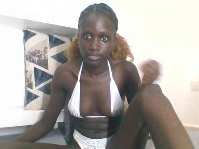 cutemona webcam