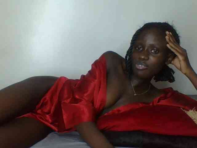 Modelo: cutemona