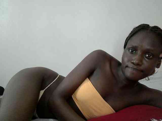 Modelo: cutemona