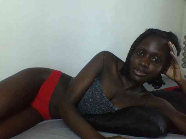 cutemona webcam