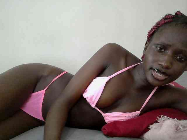 Modelo: cutemona