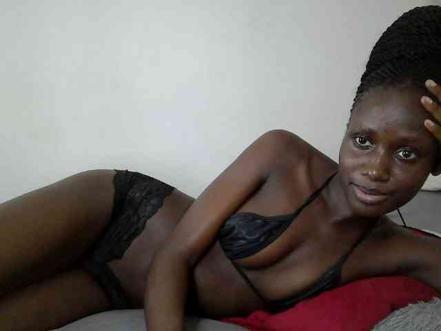 Modelo: cutemona