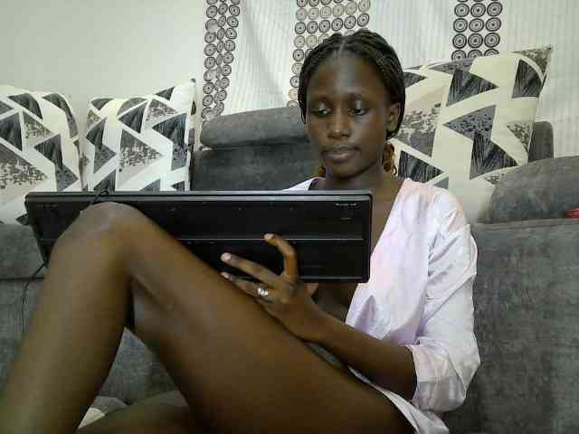 cutemona webcam