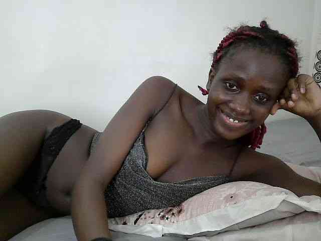 Modelo: cutemona