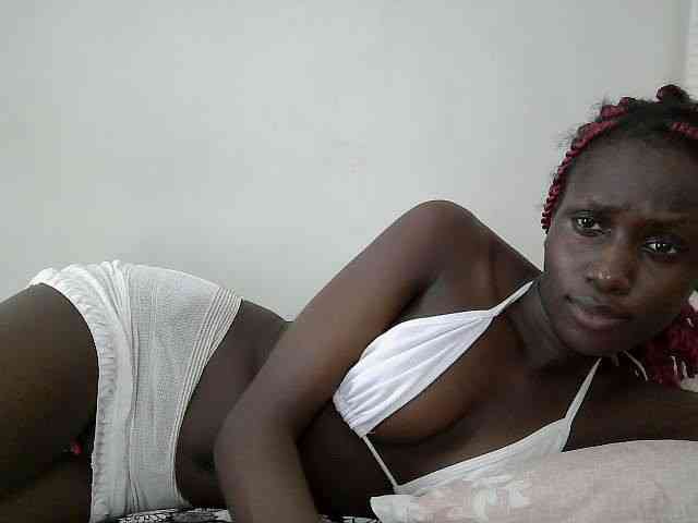 Modelo: cutemona