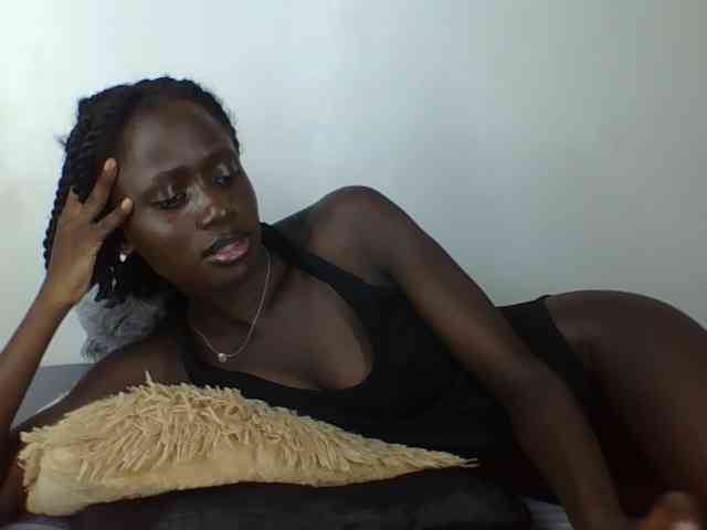 cutemona webcam