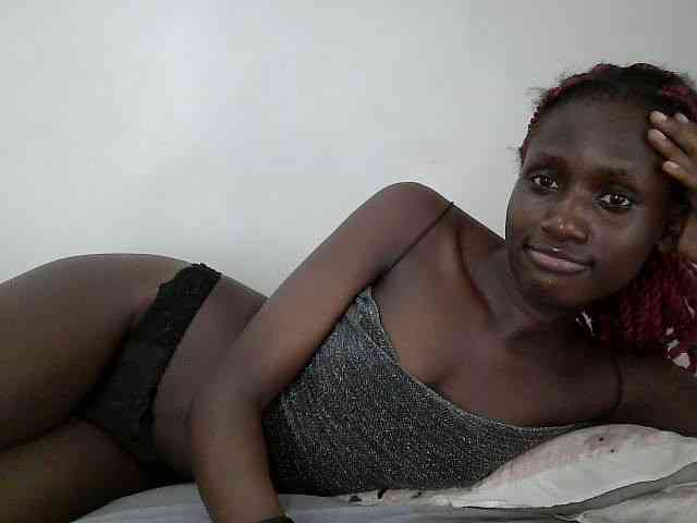 Modelo: cutemona