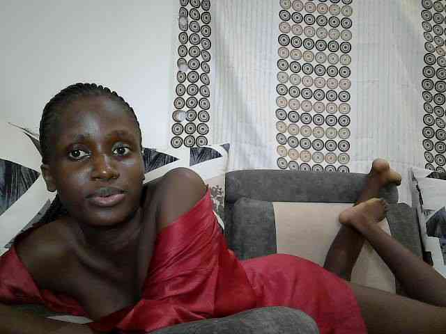 cutemona webcam