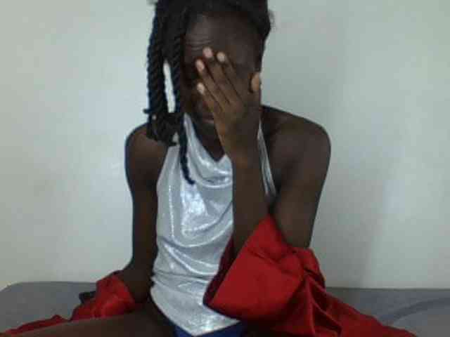 cutemona webcam