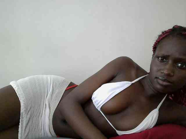 Modelo: cutemona
