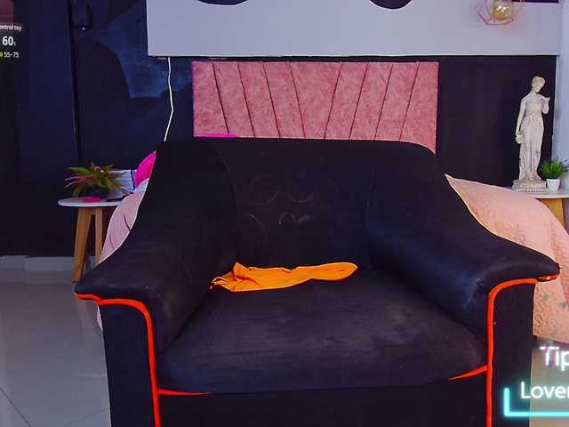 red-velvett live cam on BongaCams