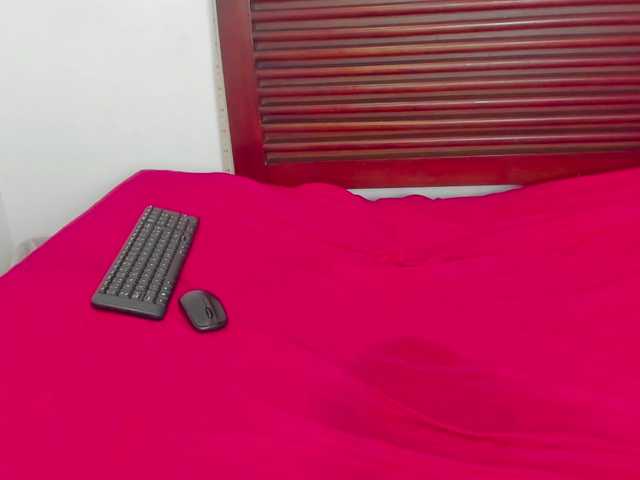 sweetafrican-squirt live cam on BongaCams