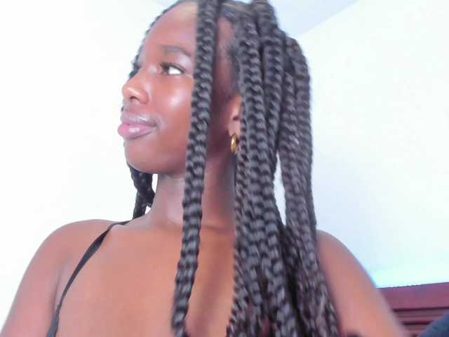 sweetafrican-squirt live cam on BongaCams