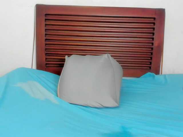 sweetafrican-squirt live cam on BongaCams