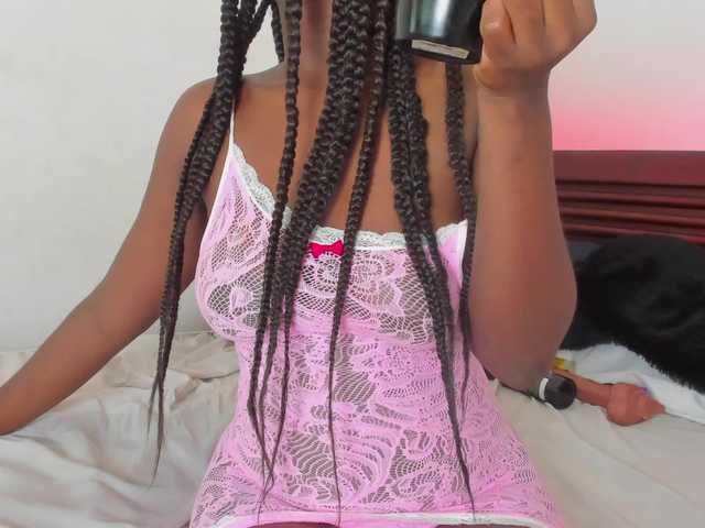 sweetafrican-squirt live cam on BongaCams
