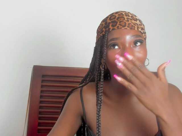 sweetafrican-squirt live cam on BongaCams