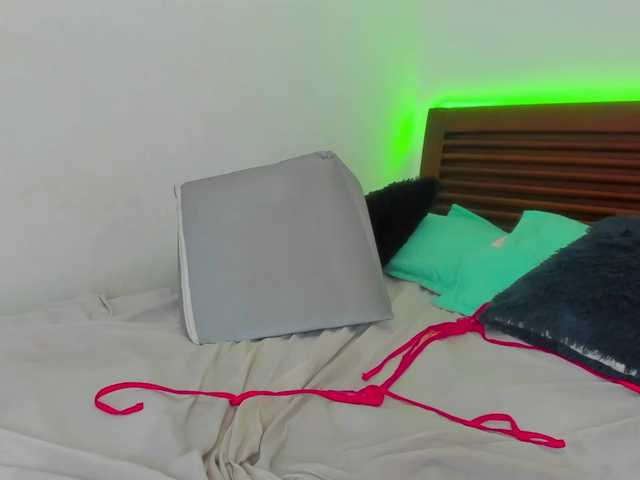 sweetafrican-squirt live cam on BongaCams