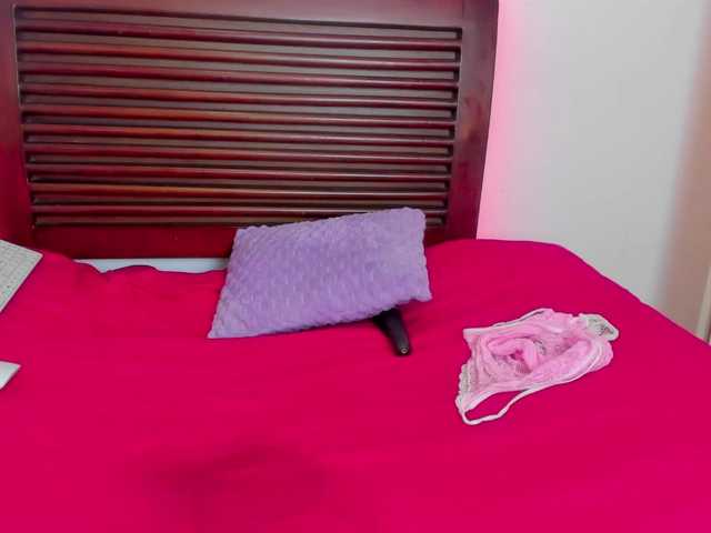 sweetafrican-squirt live cam on BongaCams