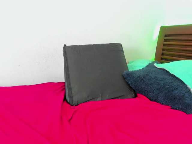 sweetafrican-squirt live cam on BongaCams