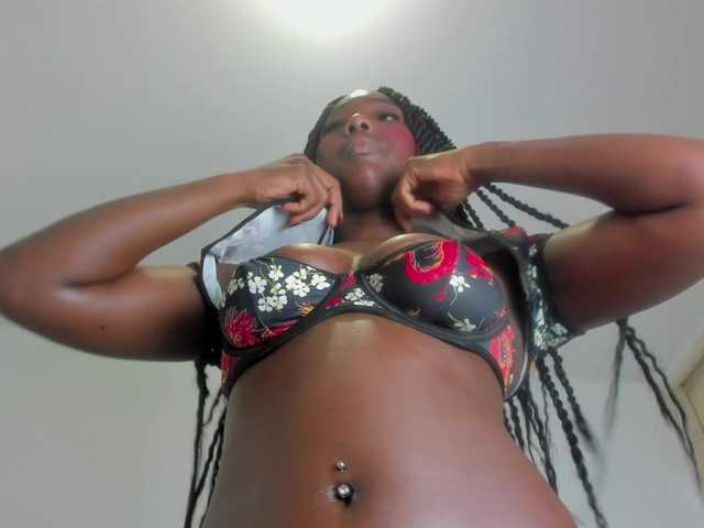 sweetafrican-squirt live cam