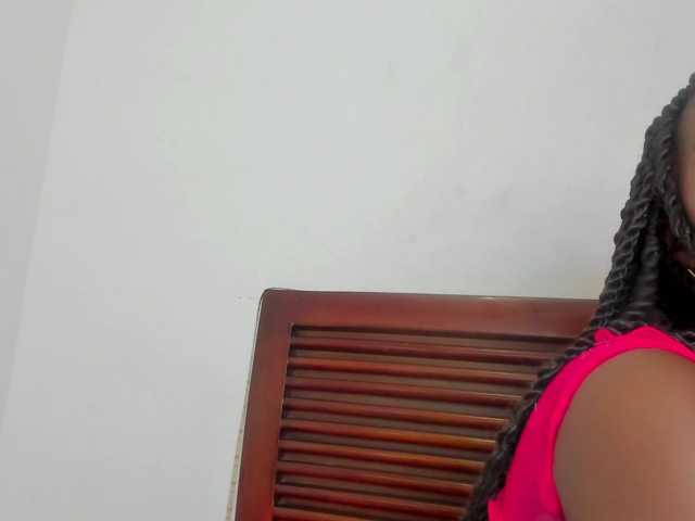 sweetafrican-squirt live cam on BongaCams