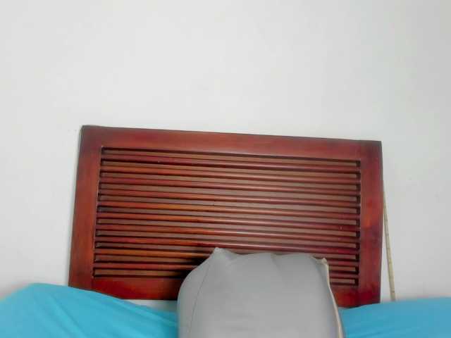 sweetafrican-squirt live cam on BongaCams