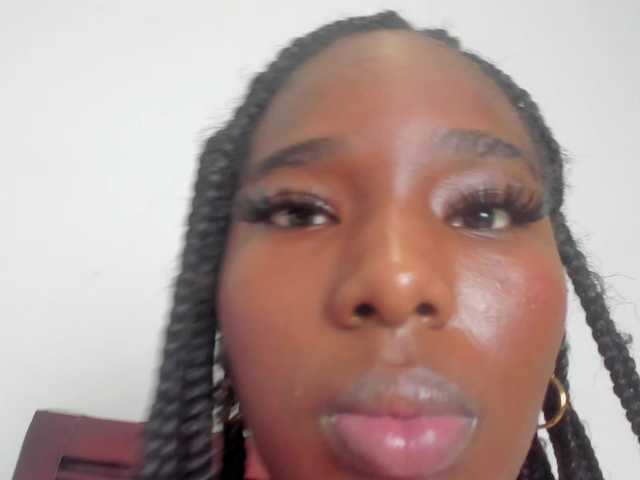sweetafrican-squirt live cam on BongaCams