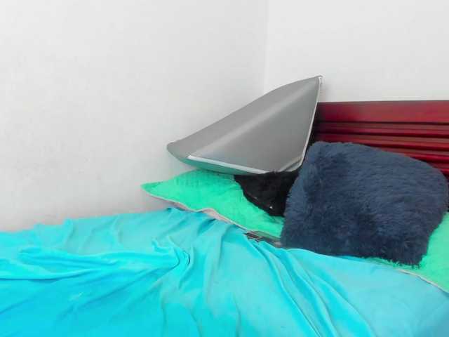 sweetafrican-squirt live cam on BongaCams