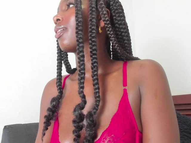 sweetafrican-squirt live cam on BongaCams