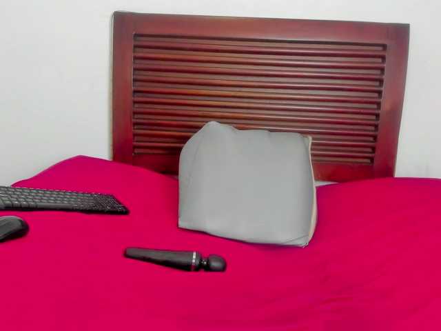 sweetafrican-squirt live cam on BongaCams