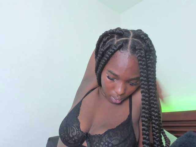 sweetafrican-squirt live cam on BongaCams