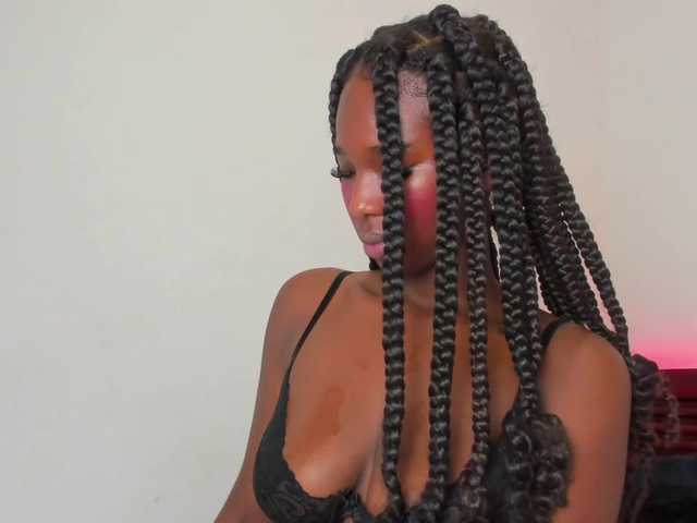 sweetafrican-squirt live cam on BongaCams
