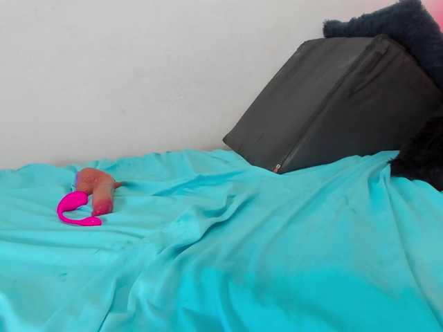 sweetafrican-squirt live cam on BongaCams
