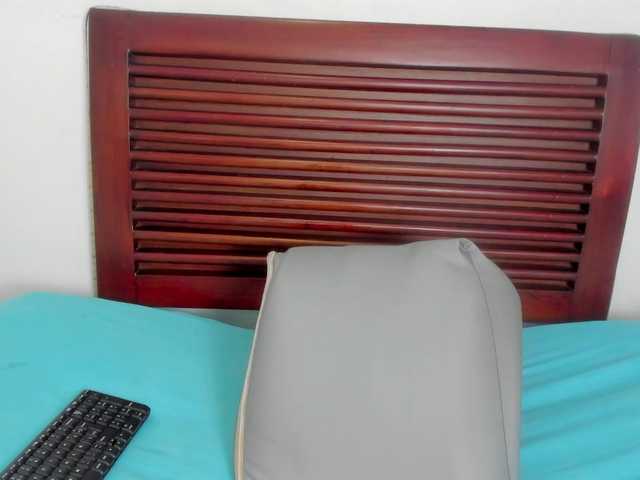 sweetafrican-squirt live cam on BongaCams