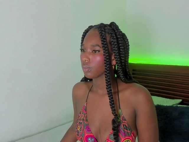 sweetafrican-squirt live cam on BongaCams
