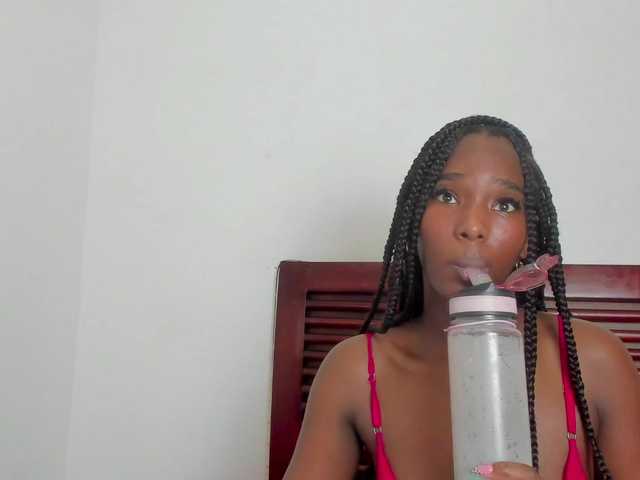 sweetafrican-squirt live cam on BongaCams