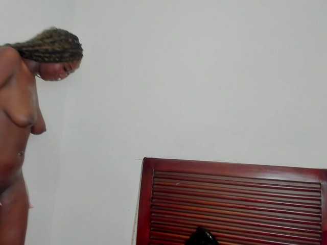 sweetafrican-squirt live cam on BongaCams