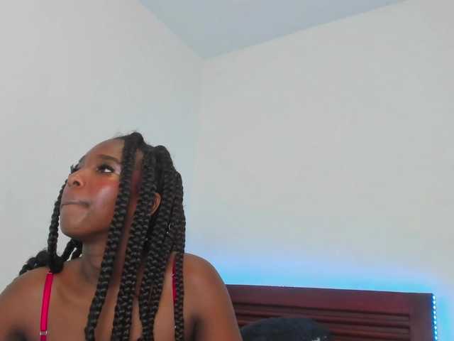 sweetafrican-squirt live cam on BongaCams