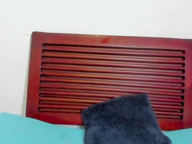 sweetafrican-squirt live cam on BongaCams