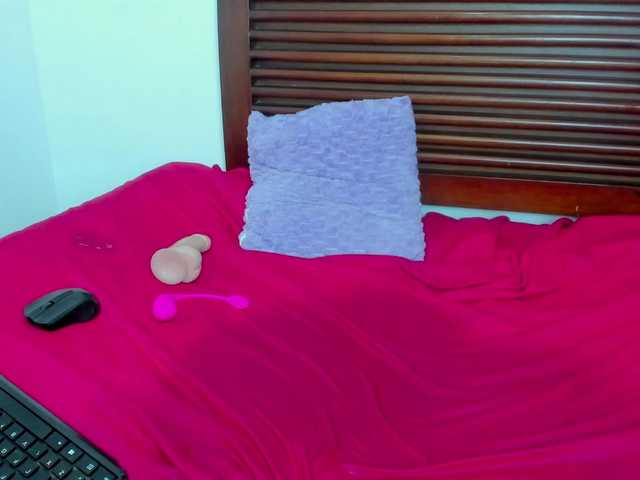 sweetafrican-squirt live cam on BongaCams