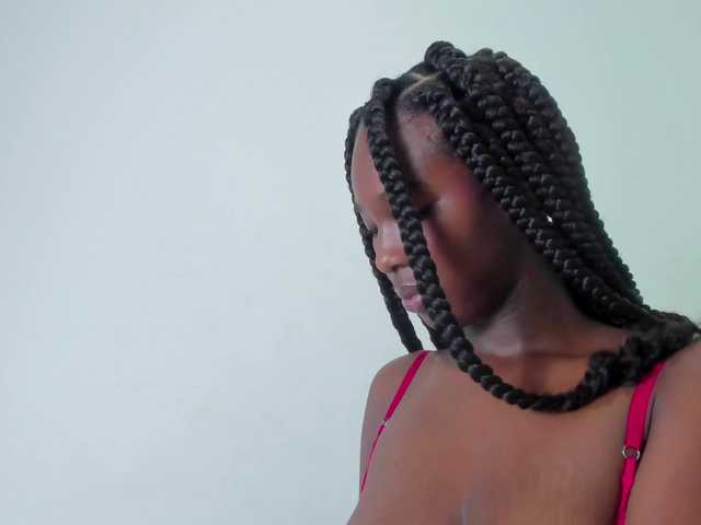 sweetafrican-squirt live cam on BongaCams