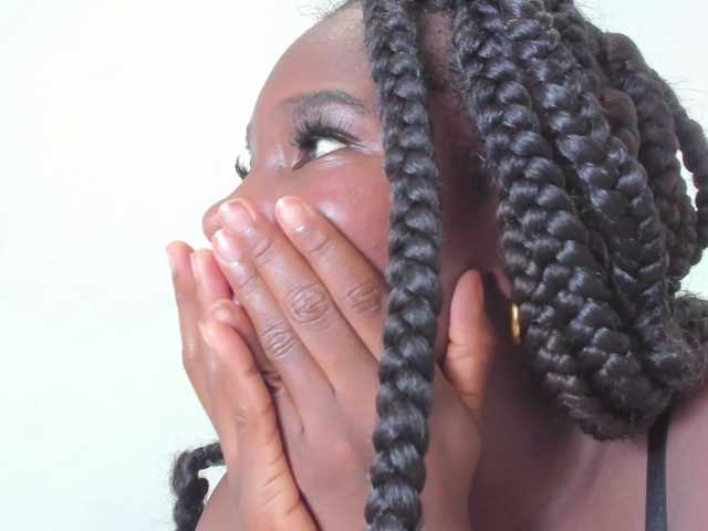 sweetafrican-squirt live cam on BongaCams